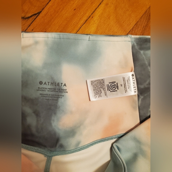 NWT Athleta Elation Printed 7/8 tight. Tie dye. Marine. White, blue, orange. 2X. - Picture 3 of 10